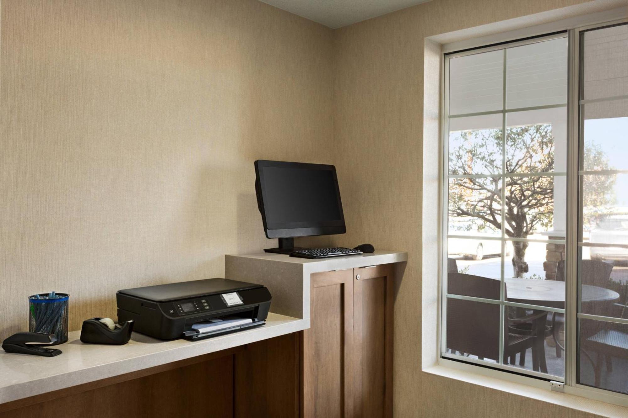 Hotel Fairfield & Wheeling - St. Clairsville, Oh 3*