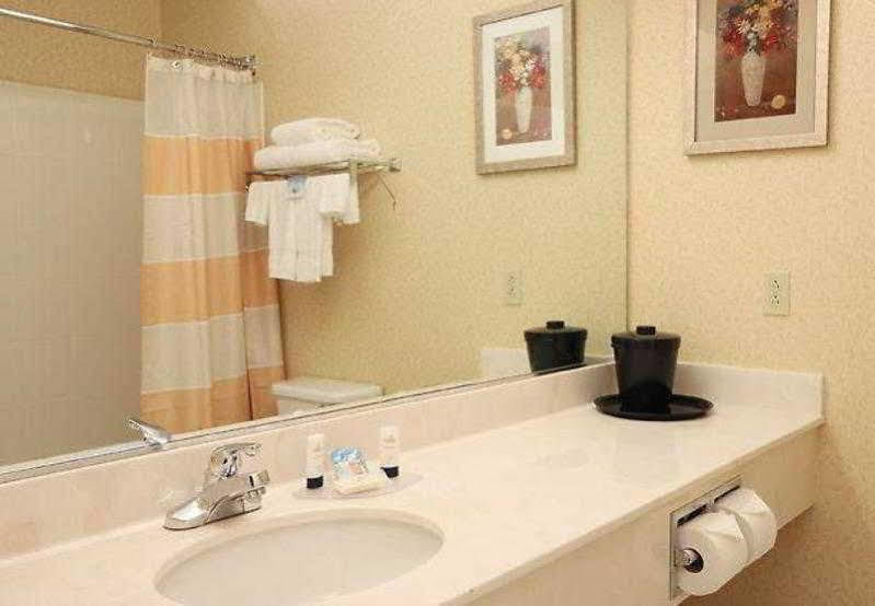 Hotel Fairfield & Wheeling - St. Clairsville, Oh